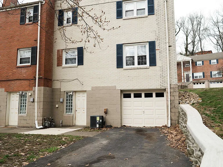 112 Hilands Pl — Photo 7