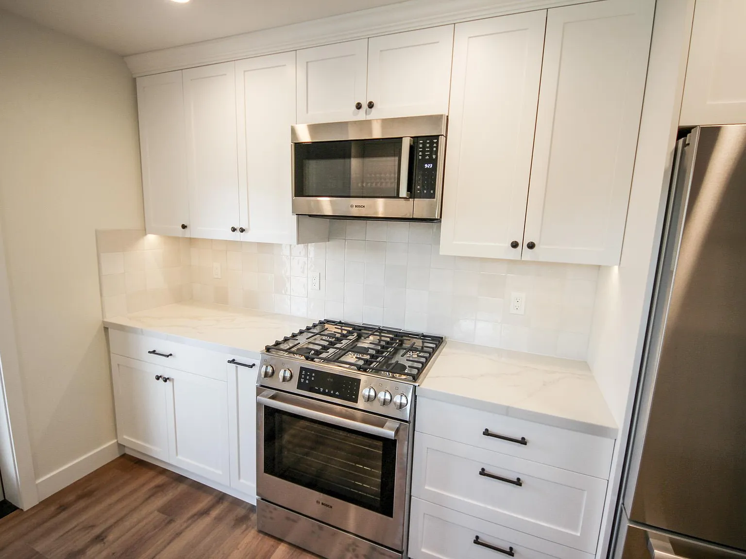 1550 Sunrise Cir — Photo 3