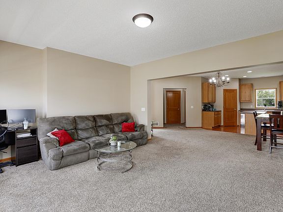 5th image of 15402 Germanium St NW
