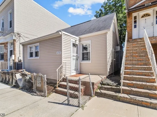 6720 Jackson St, Guttenberg Town, NJ 07093