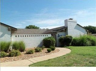 7118 E Douglas Ave, Wichita, KS 67206