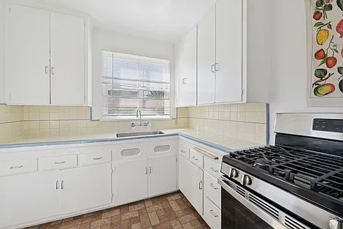 2032 Delaware Ave #2032A Photo 1