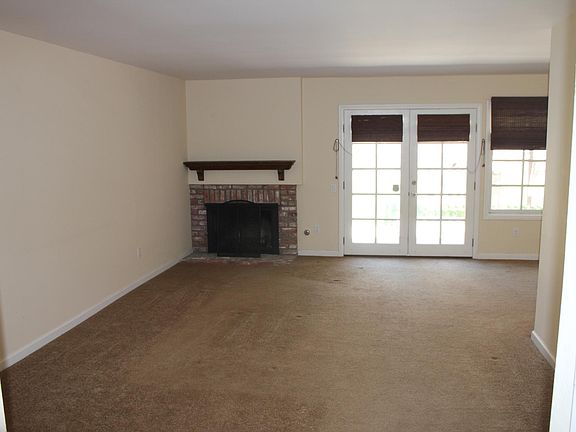 3rd image of 11114 Carlota St