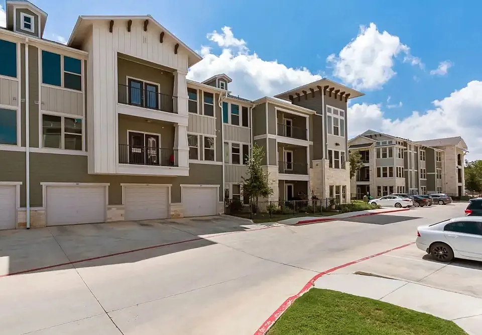 Enclave at the Dominion Apartments