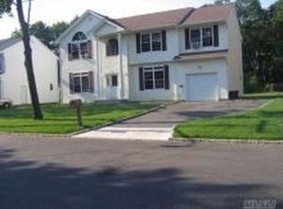 221 Suburban Ave, Deer Park, NY 11729