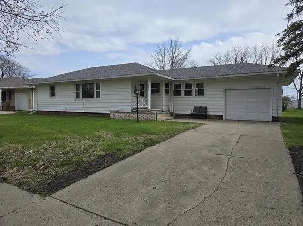 123 E Main St, Rockwell City, IA 50579