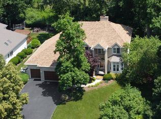 7592 Bittersweet Dr, Gurnee, IL 60031