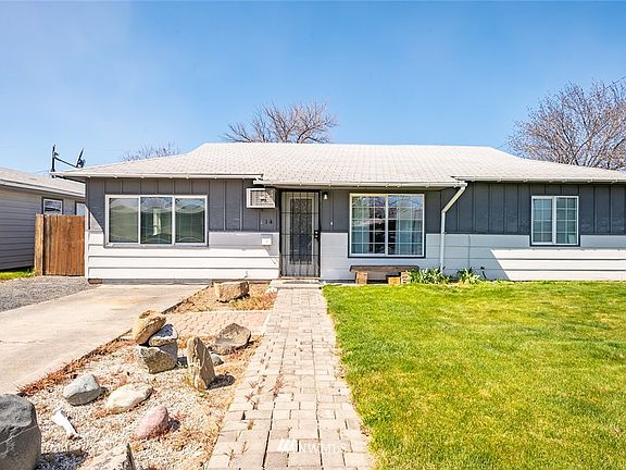3rd image of 814 S Juniper Dr