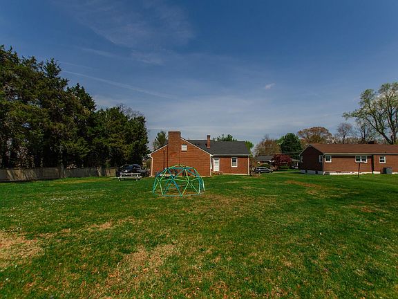 2nd image of 6020 Piedmont Pl