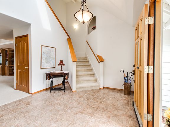 5th image of 4856 Dickson Dr