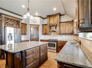 2804 SE 5th St, Moore, OK 73160