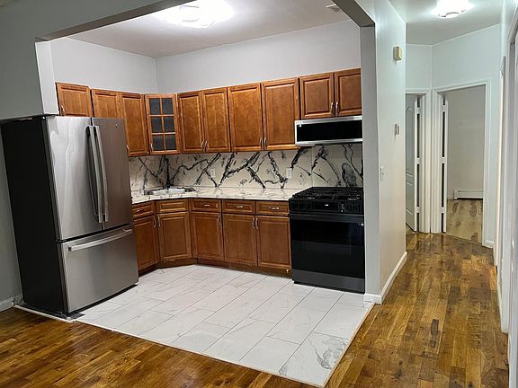 3rd image of 1506 Walton Ave APT 5B