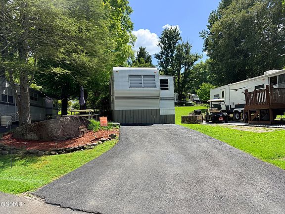 2nd image of 4229 E Pkwy Lot 136