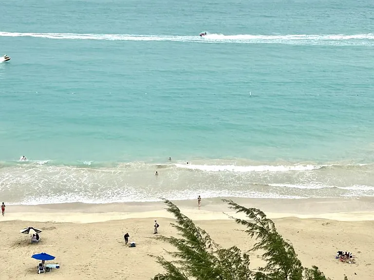 Cond Coral Beach Torre II Apt 1401 Ave Isla Verde — Photo 15