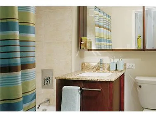 Rented by Douglas Elliman | media 22