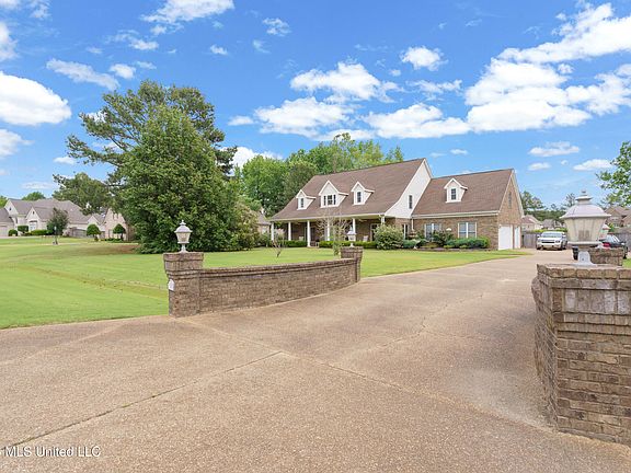 3rd image of 5294 Meadow Pointe Dr