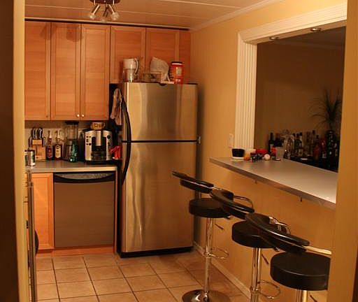3rd image of 6330 Lincoln Ave Unit 3E