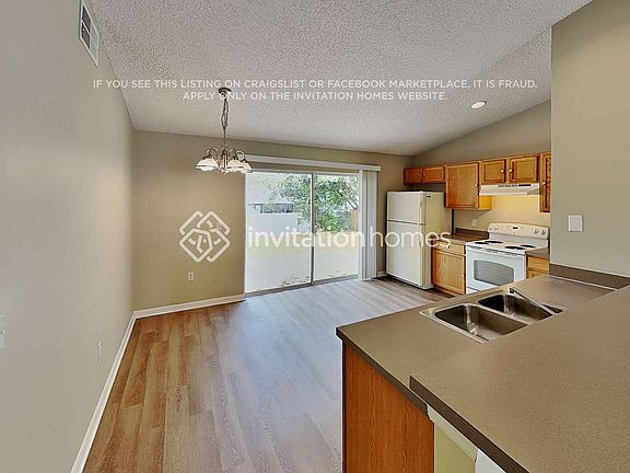 4th image of 912 Humphrey Blvd