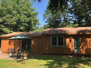 3 Deer Trl, Sandy Hook, CT 06482