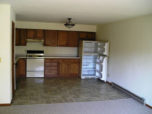 12 pine ridge Kitchen pics_05092017