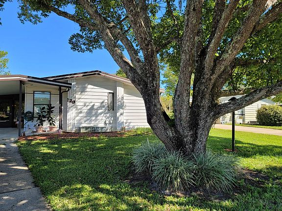 2nd image of 128 Cypress Cir