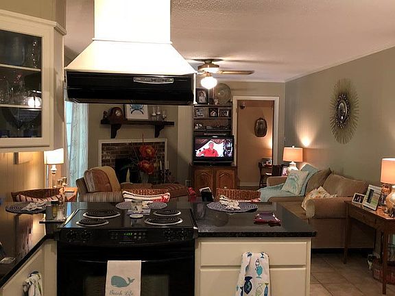 4th image of 2737 Sylvan Pl
