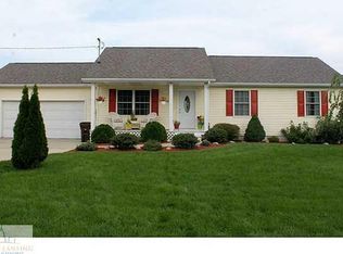 4011 Gale Rd, Eaton Rapids, MI 48827