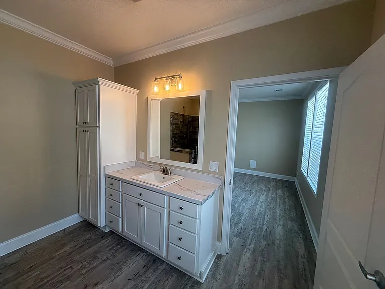 631 Imogene Dr — Photo 11