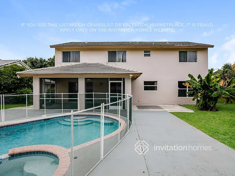 9130 NW 44th Ct — Photo 17