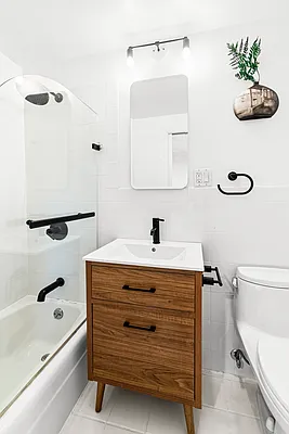 Sold by HomeDax Real Estate | media 10