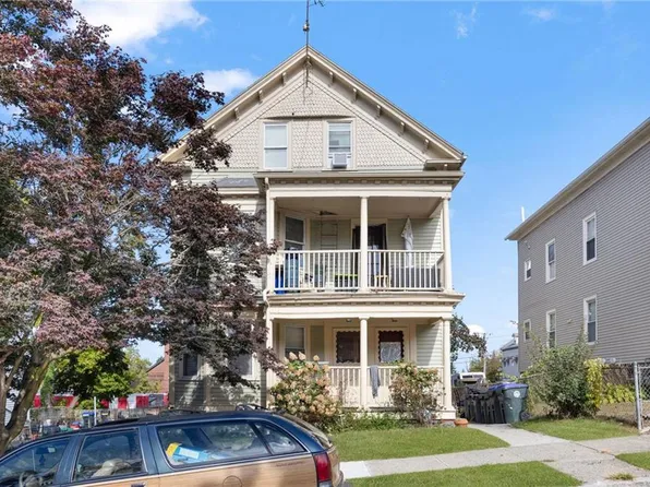 16 Duncan Ave, Providence, RI 02906