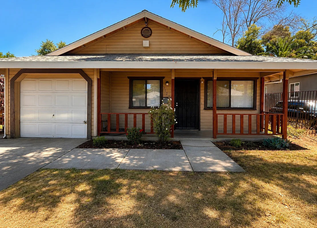 3 bed, 2.0 bath, 986 sqft, $2,250 — Photo 1