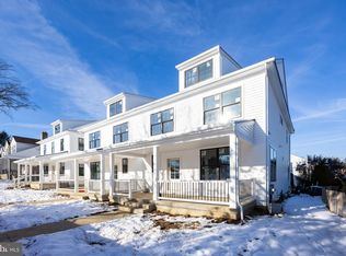 453 E Franklin St #B, Media, PA 19063