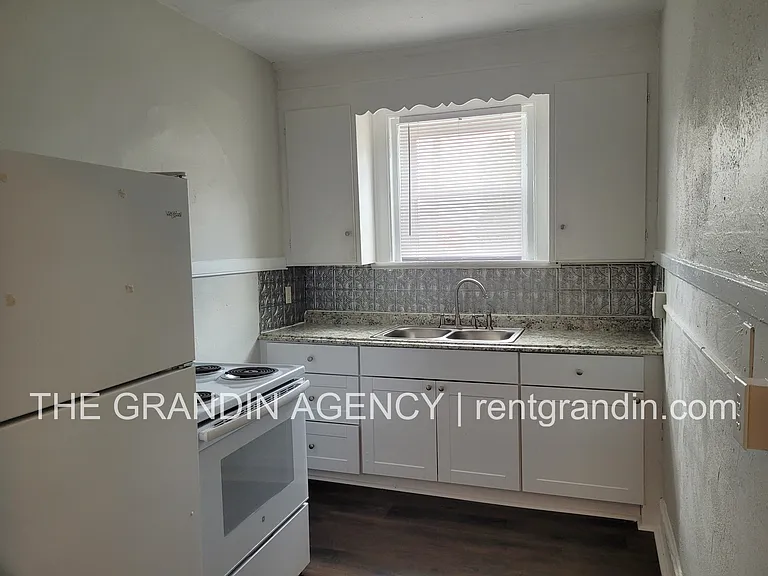 202 Elm Ave SW #A2 — Photo 10