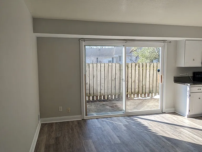 3489 Kenbrooke Ct #1 — Photo 7
