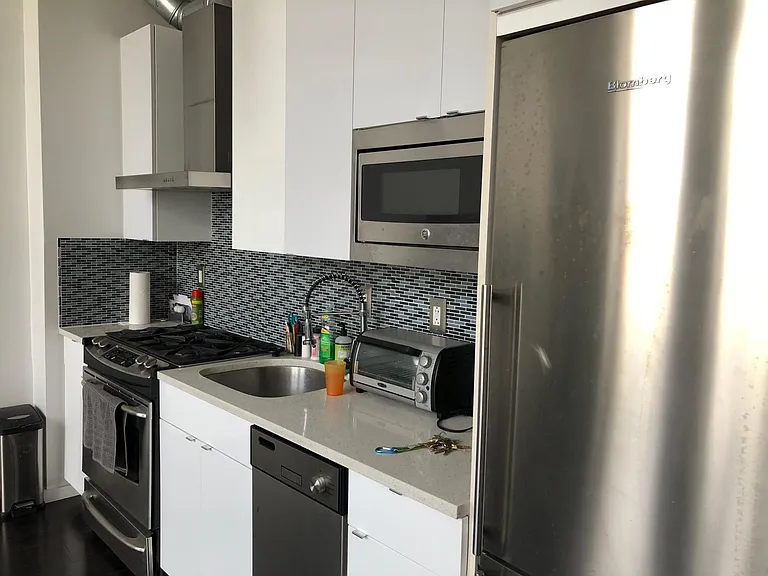 728 Market St #401 — Photo 7