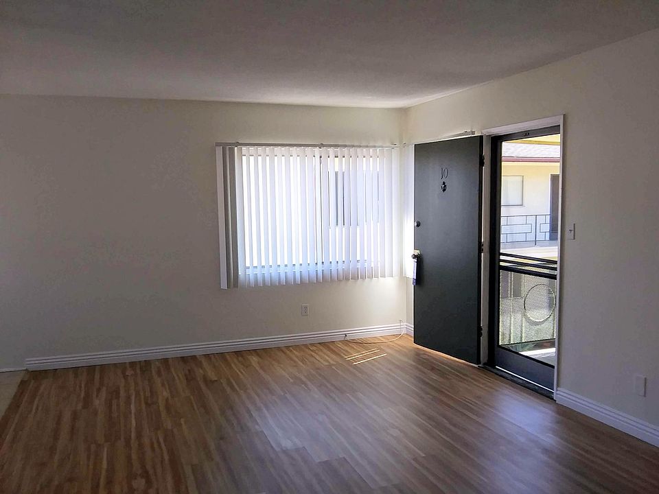1st image of 918 N Cedar St #10