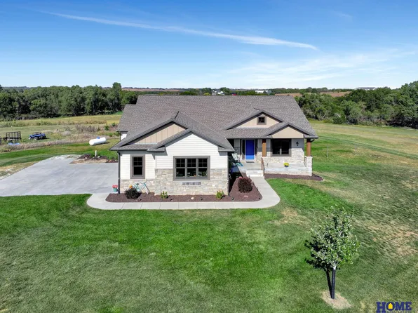 3020 Lightwater Ln, Firth, NE 68358