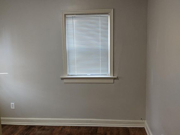 3rd image of 3715 Hargrove Ave