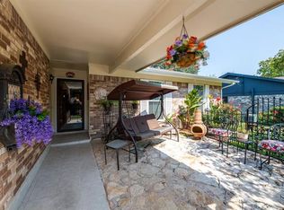 2005 Heather Way Dr, Arlington, TX 76012