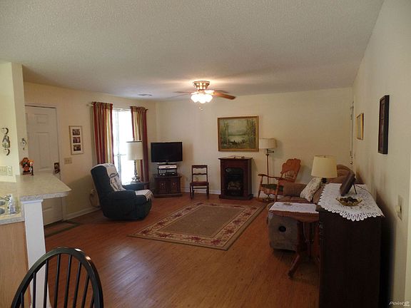 Updated Hardwood Laminate Flooring