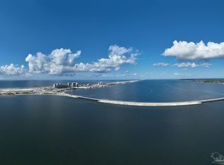8143 Gulf Blvd, Navarre, FL 32566