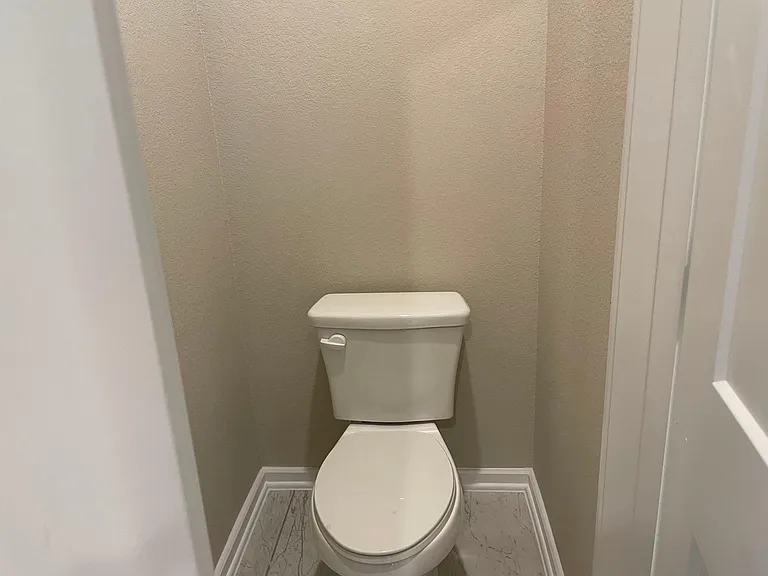 2507 Manor Valley Ct — Photo 18