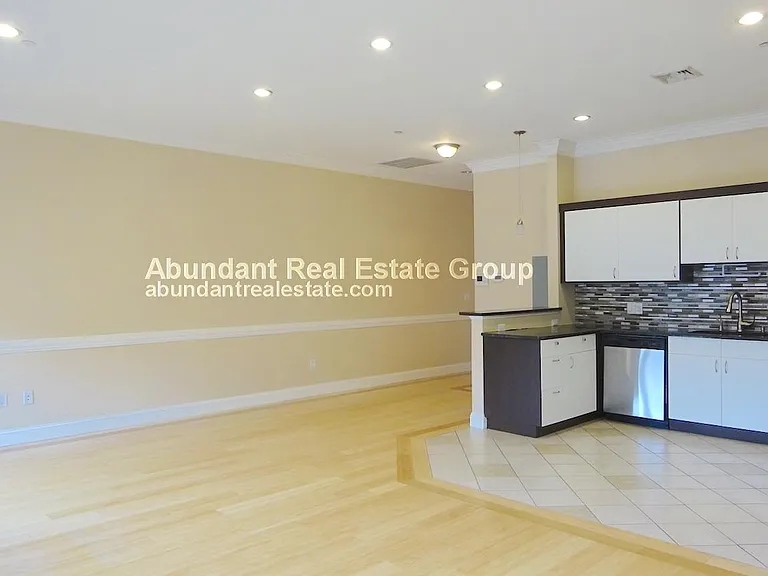 473 Revere Beach Pkwy #1 — Photo 3