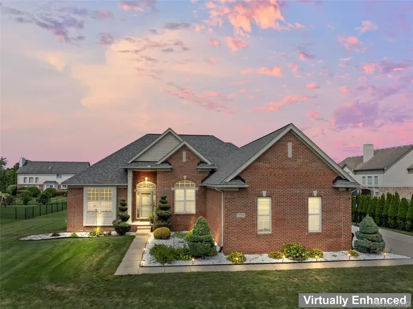 27236 Ritter Blvd, Brownstown, MI 48134