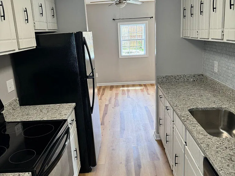 23 Oak Dr — Photo 7
