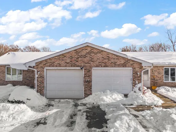 150-154 Meadows Cir, Crown Pt, IN 46307