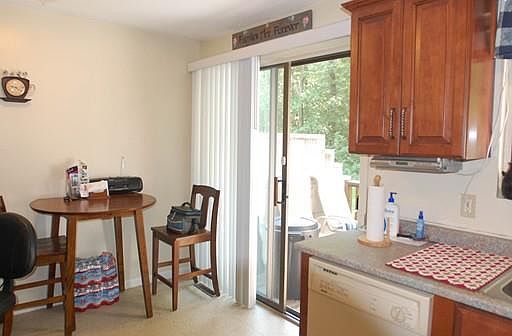 5th image of 109 Farrwood Dr