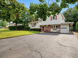 33 Rolling Ln, Hudson, MA 01749