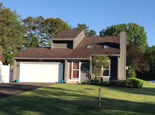 29 Pitch Pine Rd, Albany, NY 12203